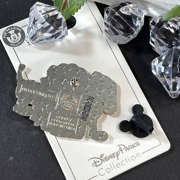 Disney Slinky Dog Trading Pin Pixar Toy Story Christmas Gift Badge Brooch Pin - Picture 4 of 6